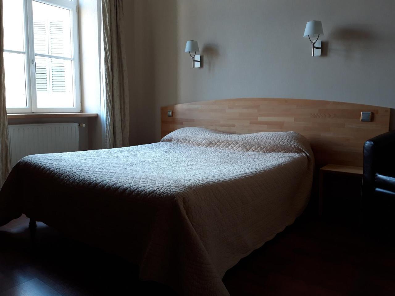 Hotel La Guimbarde Morteau Ngoại thất bức ảnh